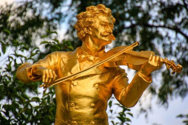 a statue of a person